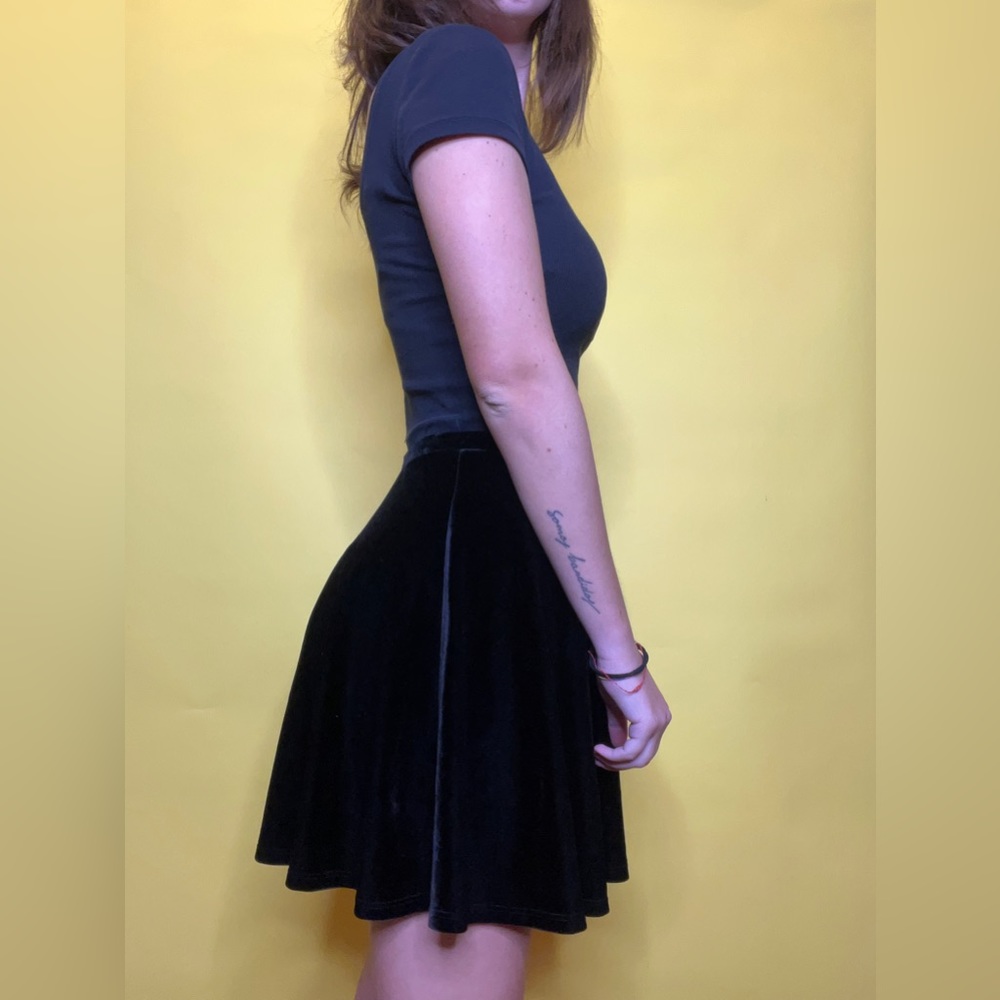 Mini skirt - Picture 2 of 5